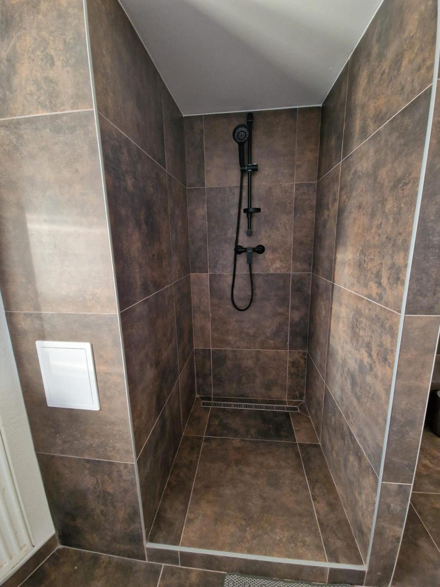 Apartman Velicka Vinaren ポプラト エクステリア 写真