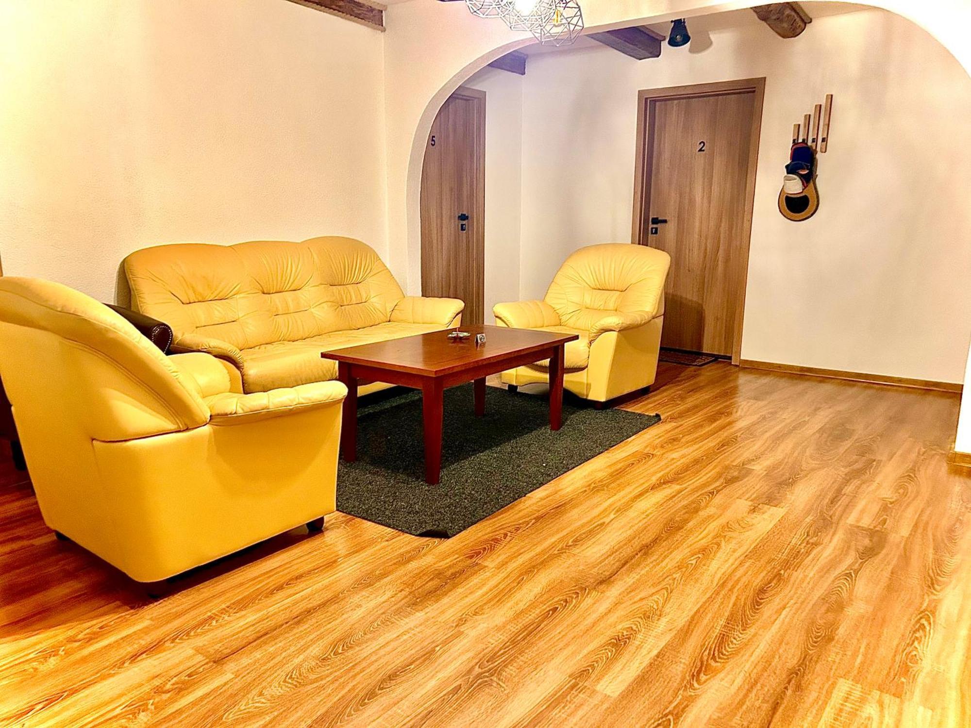 Apartman Velicka Vinaren ポプラト エクステリア 写真